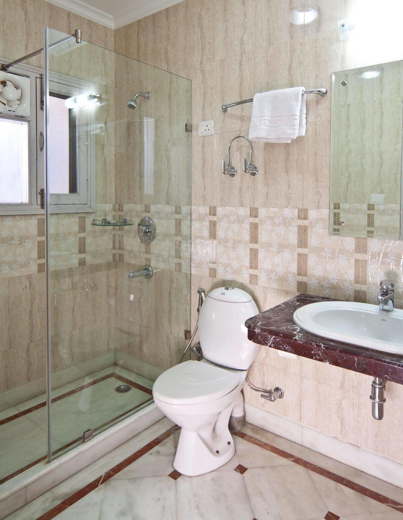 The Mayflower Hotel Гургаон Экстерьер фото